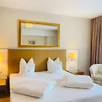 Malerhaus 호텔 4*