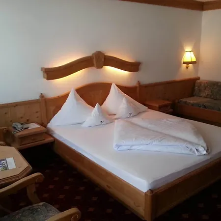 Malerhaus 4* Fuegen