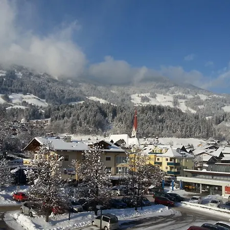 فندق Malerhaus 4*