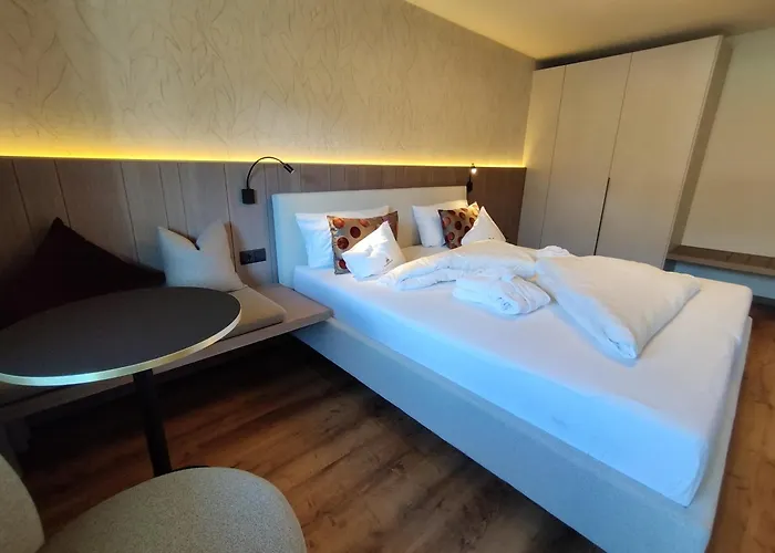 Malerhaus Otel Fügen